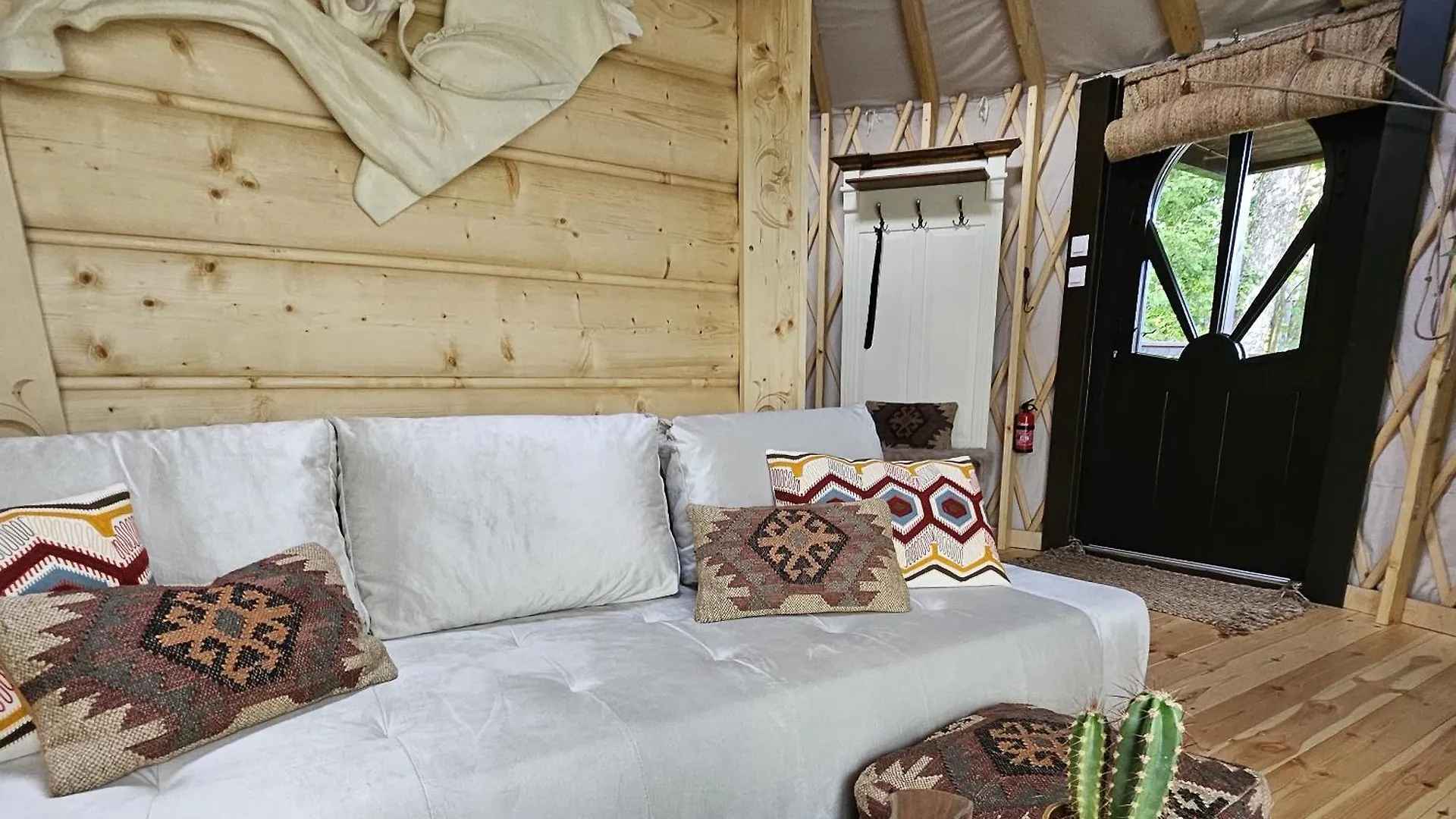 Jurta Na Wypasie - Luksusowy Namiot Z Widokiem Na Gory - Jacuzzi, Sauna, Split Ac, Private, Star View ザコパネ 0*,